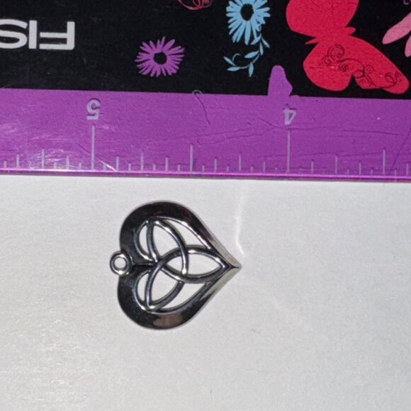 Triquetra Heart Design Sterling Silver Pendant - Picture 11 of 16